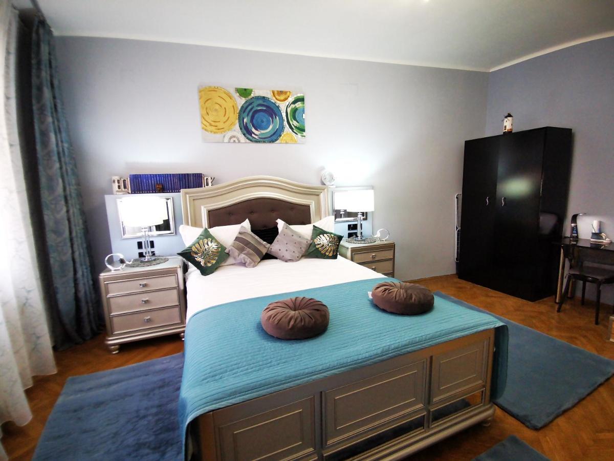 Apartament Sabrina Central Braşov Esterno foto