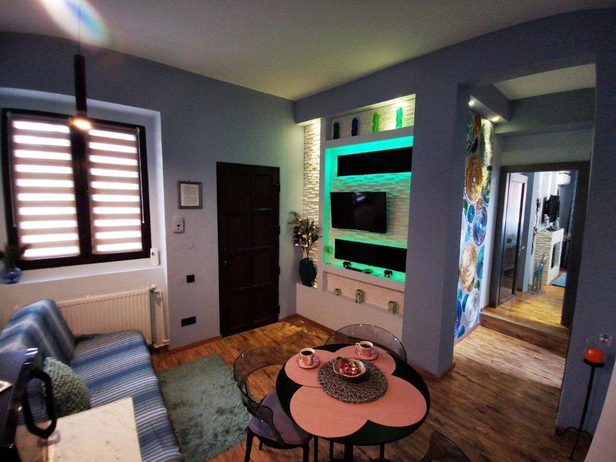 Apartament Sabrina Central Braşov Esterno foto
